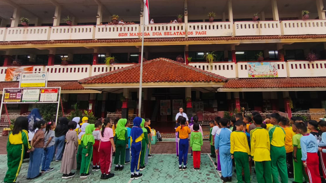 Siswa-siswi SDN Mangga Dua Selatan 05 Pagi